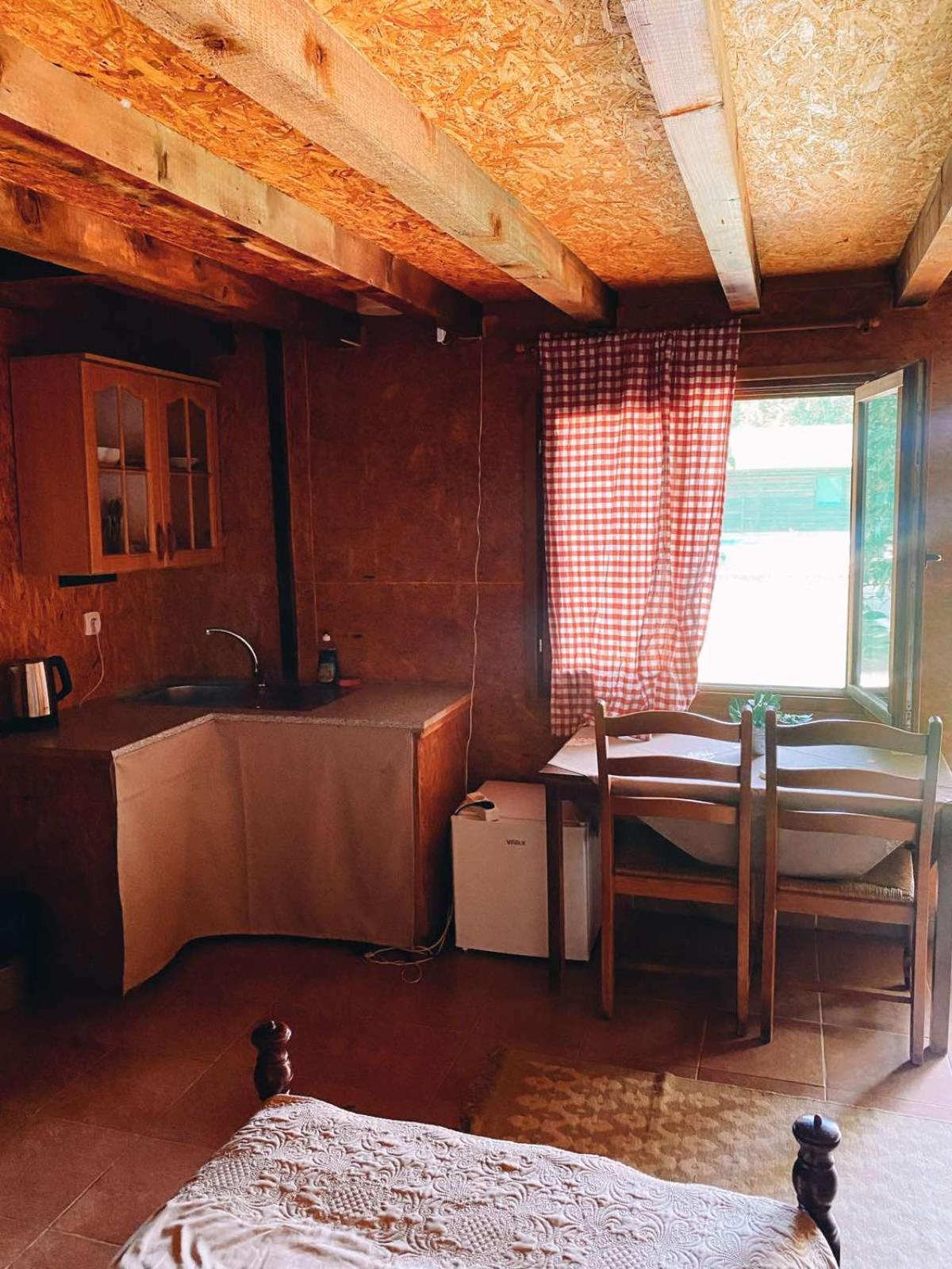 Wooden Village Resort Ponari Phòng bức ảnh