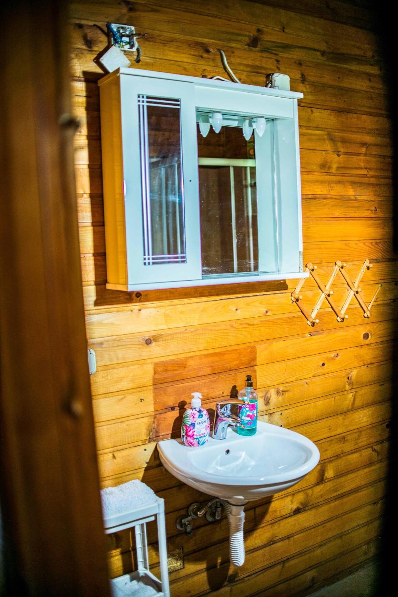 Wooden Village Resort Ponari Ngoại thất bức ảnh