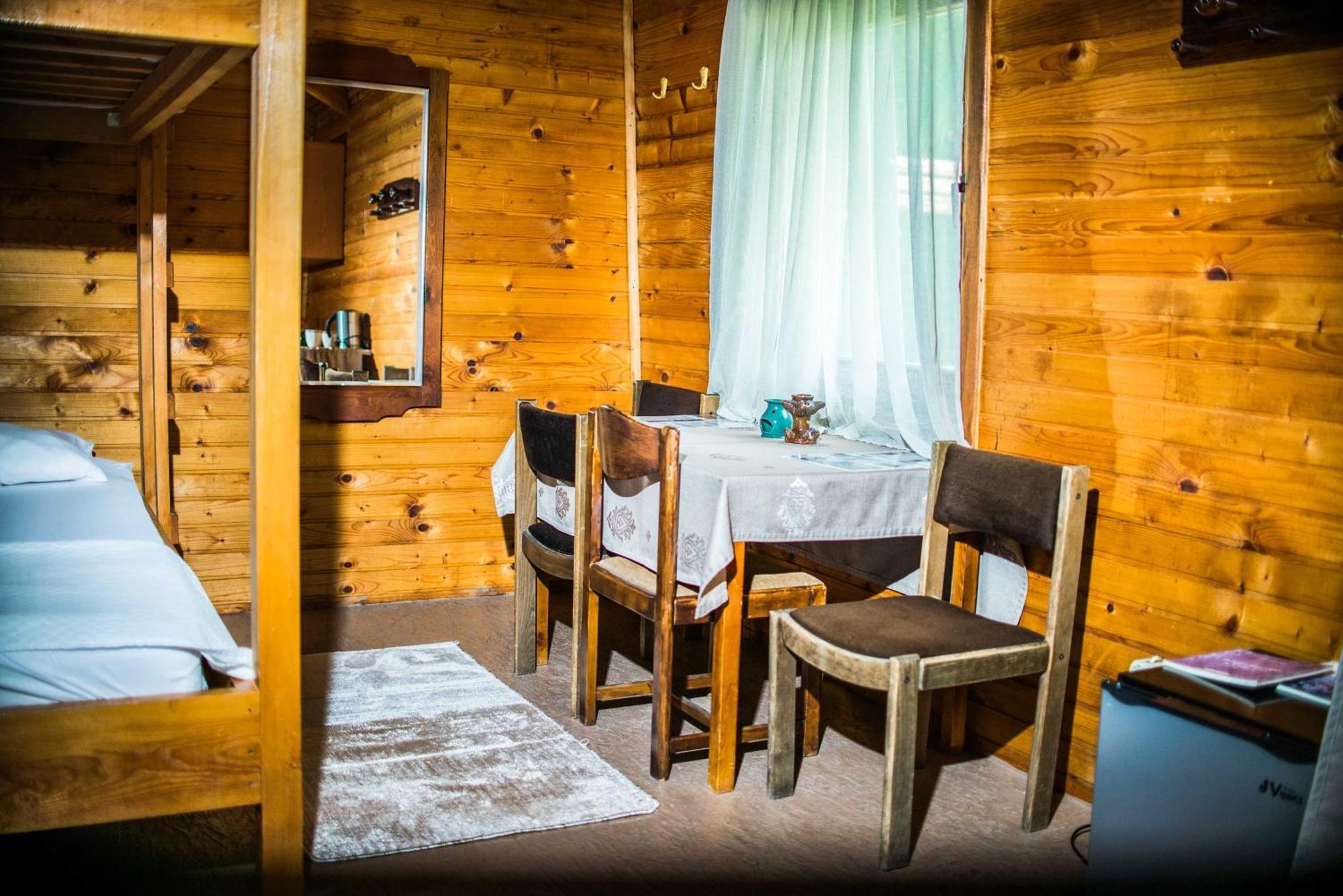 Wooden Village Resort Ponari Ngoại thất bức ảnh