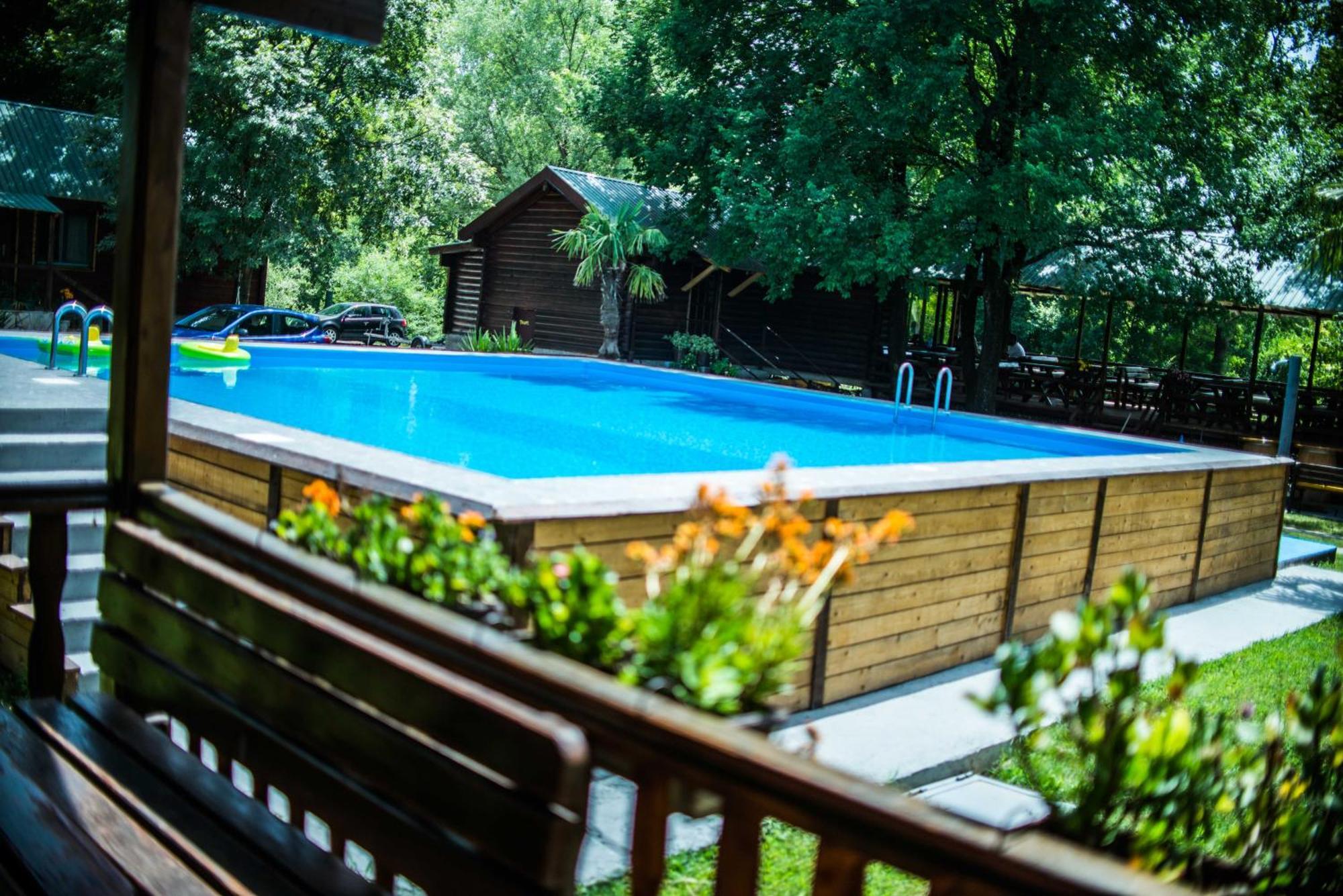 Wooden Village Resort Ponari Ngoại thất bức ảnh