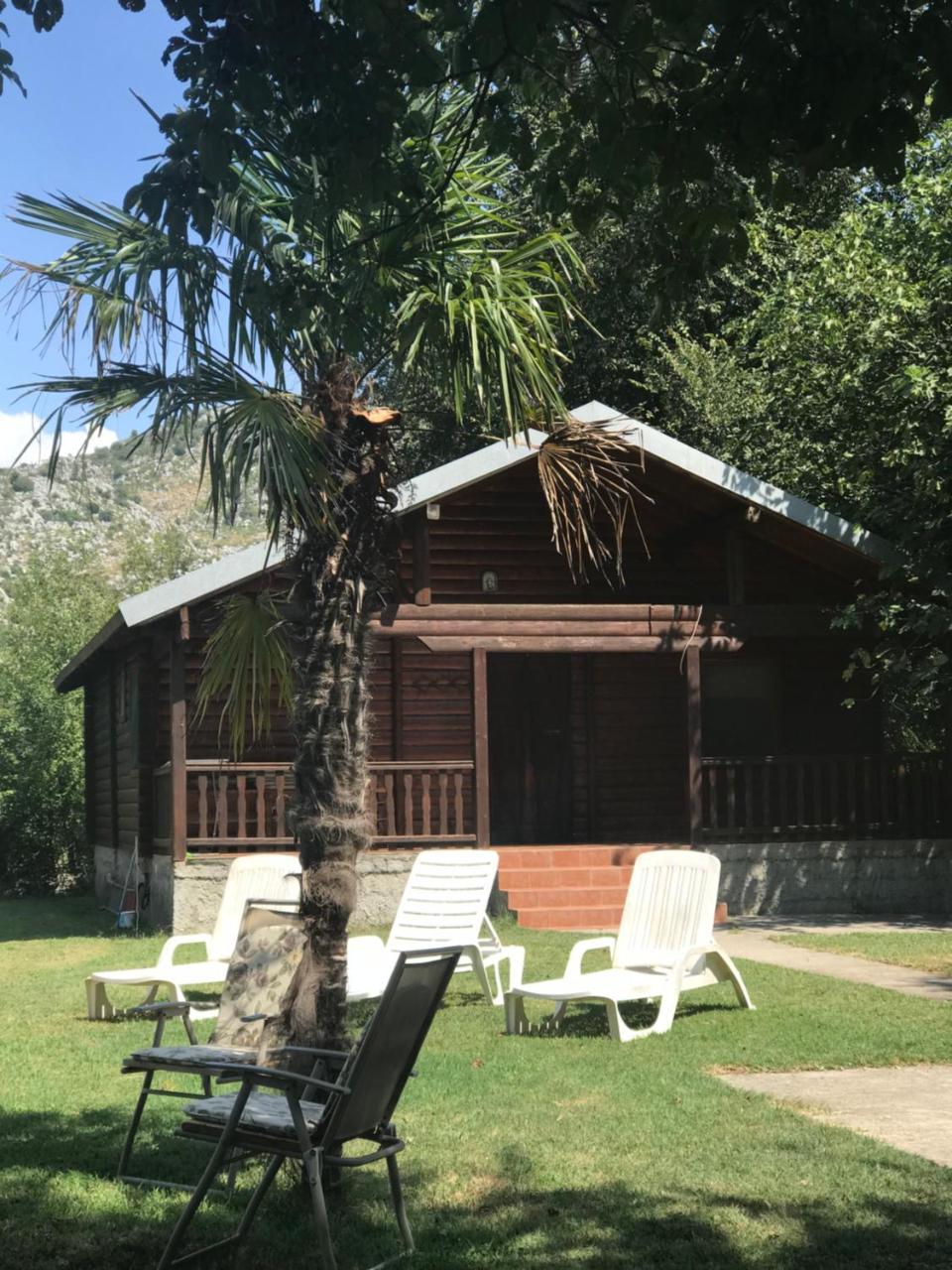 Wooden Village Resort Ponari Ngoại thất bức ảnh