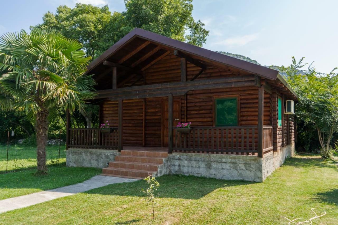 Wooden Village Resort Ponari Ngoại thất bức ảnh